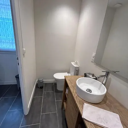 Havre De Paix Lumineux Et Cosy Au Calme Proche Du Centre Avec Tv Et Wifi דירה *